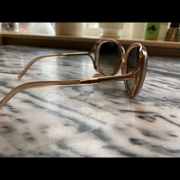 Authentic Berberry 4068 Smokey Sunglasses - Picture 5 of 10